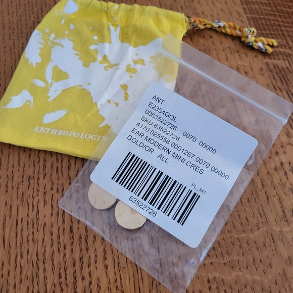 Anthropologie Modern Crescent Hoop earrings - Picture 4 of 6